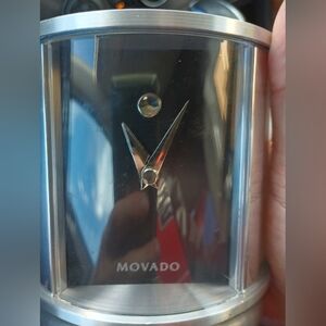 Movado rotating desk clock made for "Trinet" needs time set